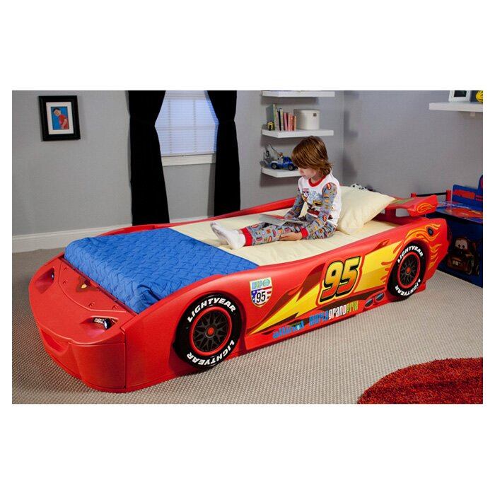 Disney Pixar Cars Twin Car Bed by Delta Children